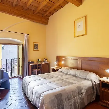 Alojamento de Acomodação e Pequeno-almoço Palazzo Graziani 2*