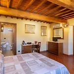 Palazzo Graziani Bed & Breakfast 4*